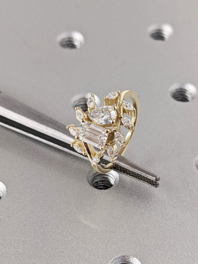18K Gold Lab Grown Diamond CVD Emerald & Pear Natural Fresh style Unique Engagement Ring