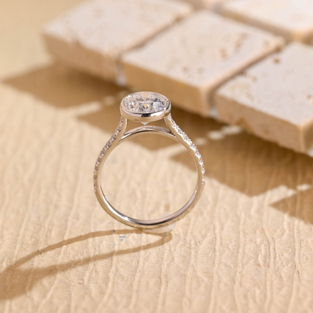 18K Gold Lab Grown Diamond CVD 1CT Oval-Cut Bezel Half Pave Classic Ring