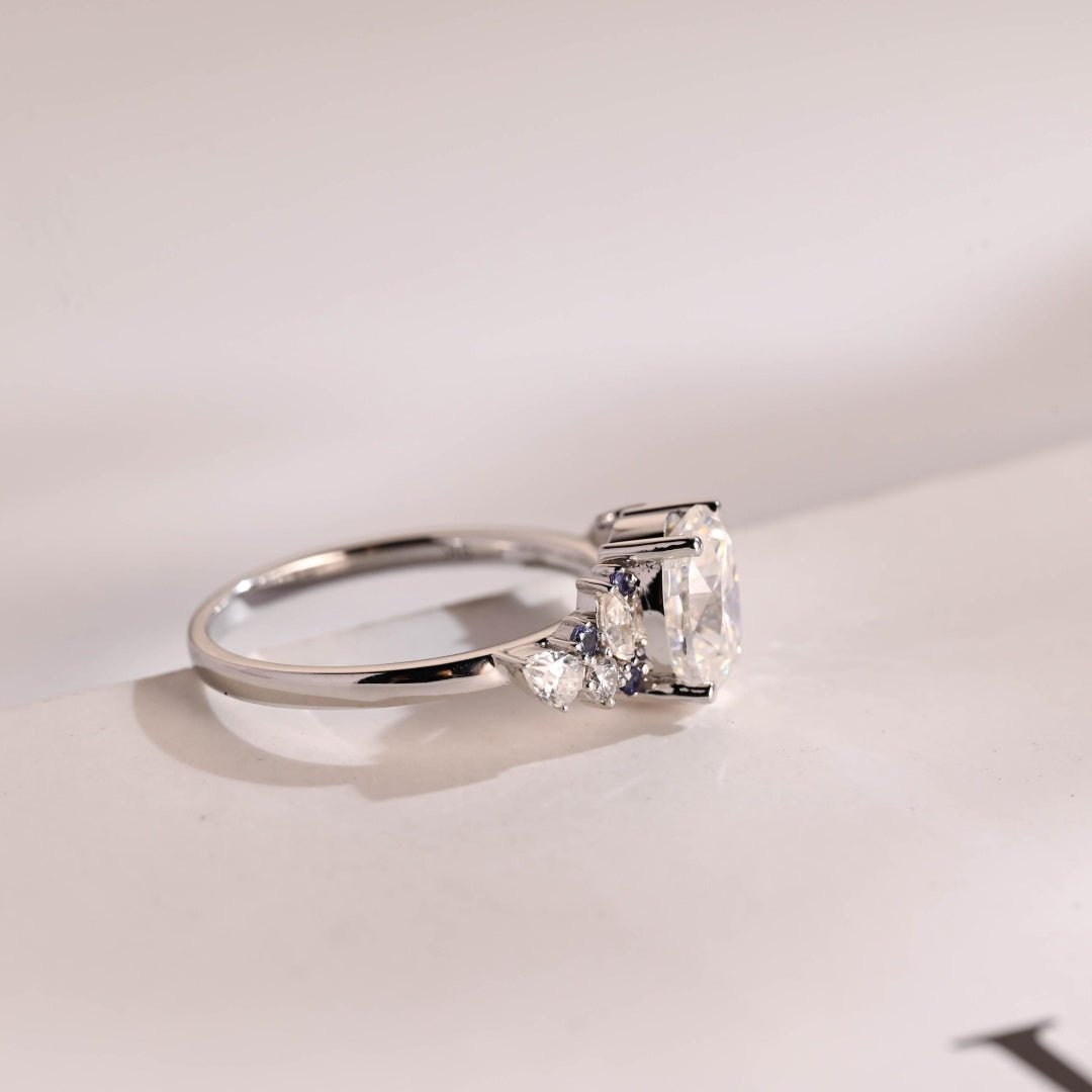 10K Gold Lab Grown Diamond CVD 2CT Oval-Cut Simple and Stylish Anniversary Ring
