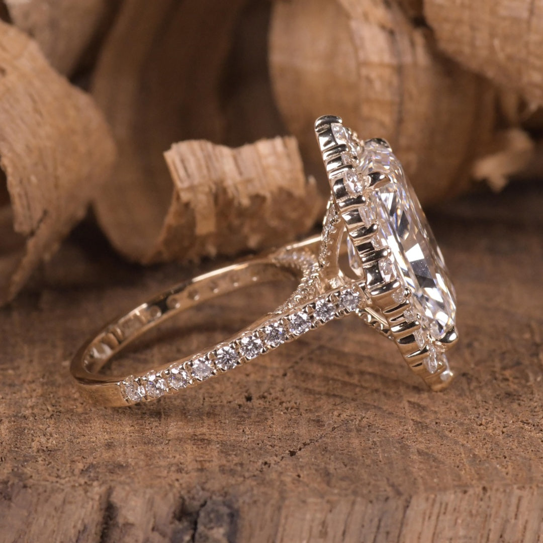 18K Gold Lab Grown Diamond CVD 3CT Radiant-Cut Round Halo Vintage Royal Ring