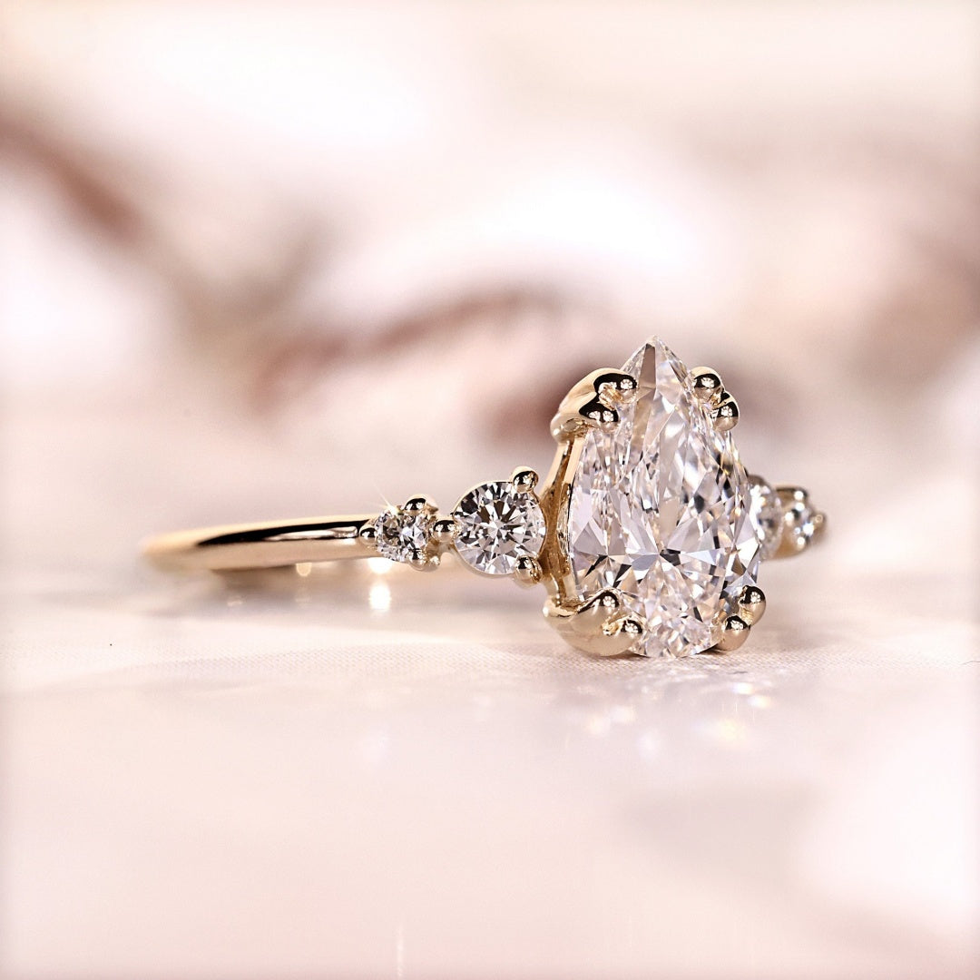 18k Gold Lab Grown Diamond CVD 2CT Pear-Cut Double Prong Classic Ring