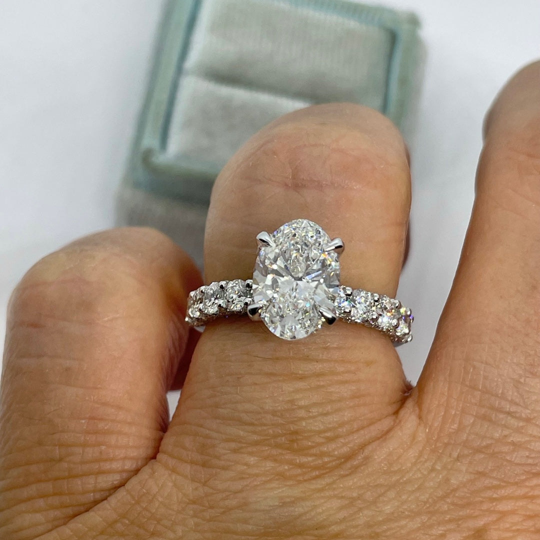 10K Gold Lab Grown Diamond CVD 2.5CT Oval-Cut Engagement Ring For Wedding