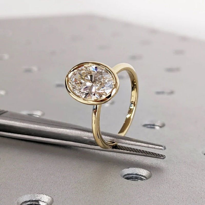 14K Gold Lab Grown Diamond CVD 2CT Oval-Cut Classic Bezel Setting Promise Ring