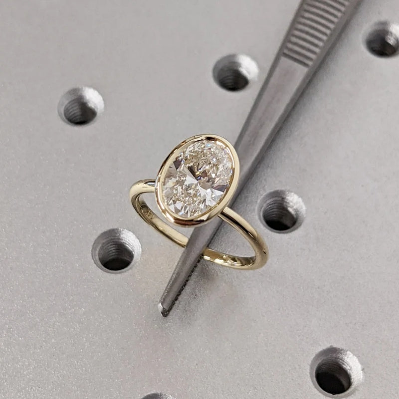 14K Gold Lab Grown Diamond CVD 2CT Oval-Cut Classic Bezel Setting Promise Ring