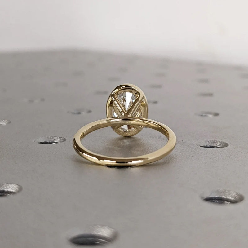 14K Gold Lab Grown Diamond CVD 2CT Oval-Cut Classic Bezel Setting Promise Ring