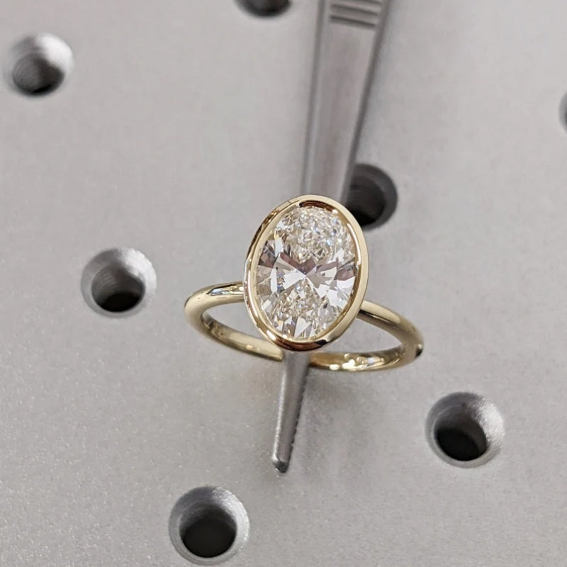 14K Gold Lab Grown Diamond CVD 2CT Oval-Cut Classic Bezel Setting Promise Ring