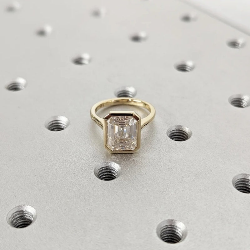 14K Gold Lab Grown Diamond CVD 3CT Emerald-Cut Bezel Setting Statement Ring