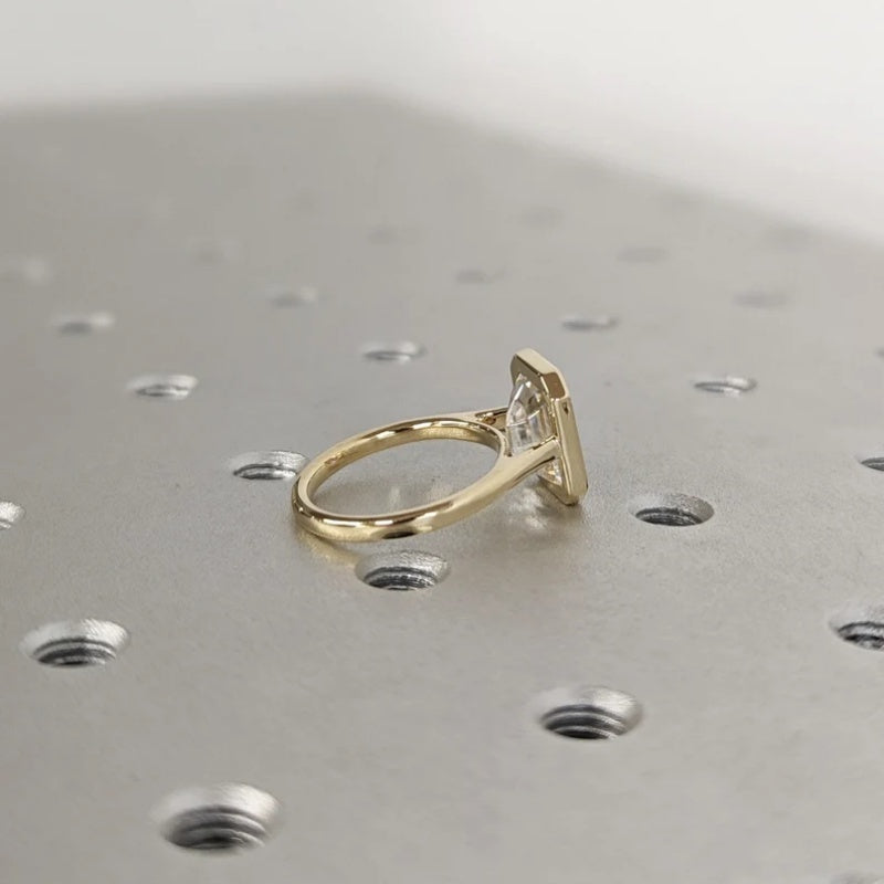 14K Gold Lab Grown Diamond CVD 3CT Emerald-Cut Bezel Setting Statement Ring