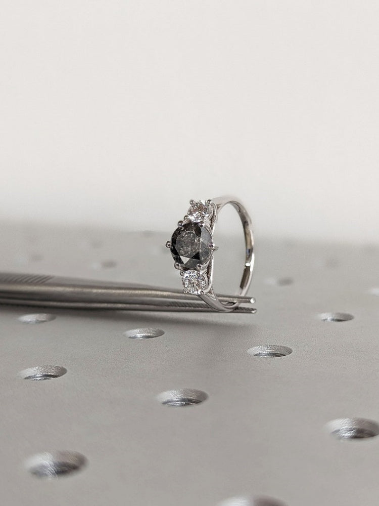 18k Gold Raw Salt and Pepper Diamond 1CT Round-Cut Women Engagement Ring