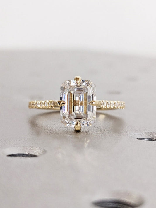 18K Lab Grown Diamond CVD 3CT Emerald-Cut Vintage Wedding Promise Ring