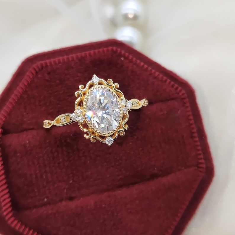18k Gold Lab Grown Diamond CVD 2CT Oval-Cut Art Deco Filigree Wedding Ring