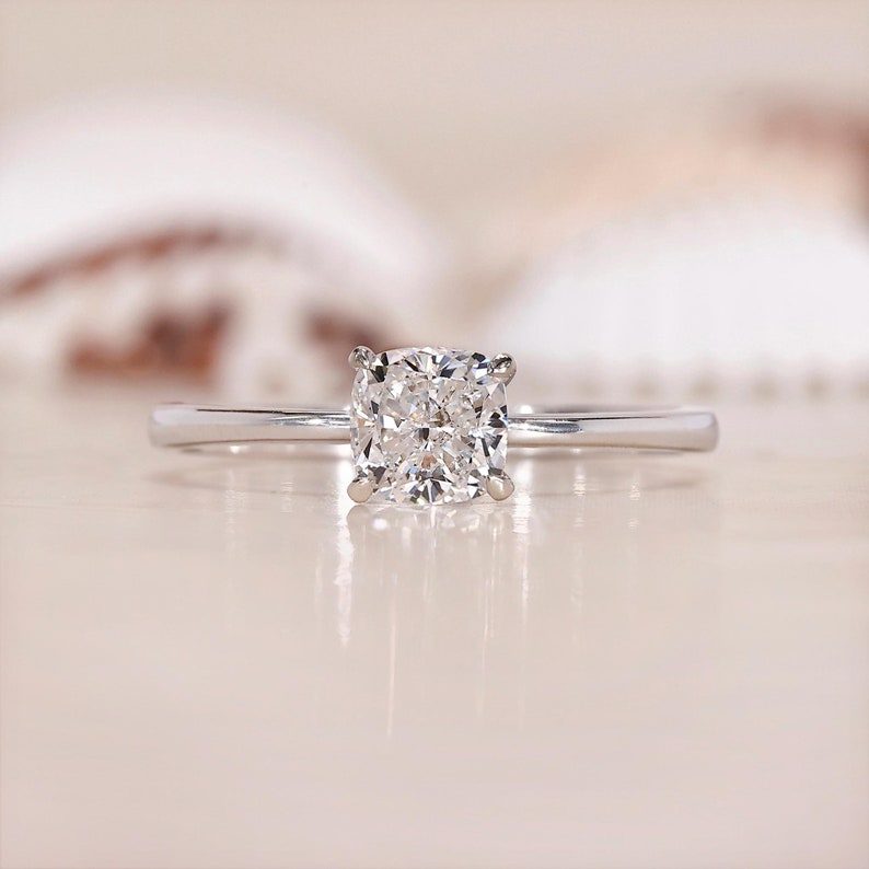 10K Gold Lab Grown Diamond CVD 1.5CT Cushion-Cut Minimalist Anniversary Ring For Gift