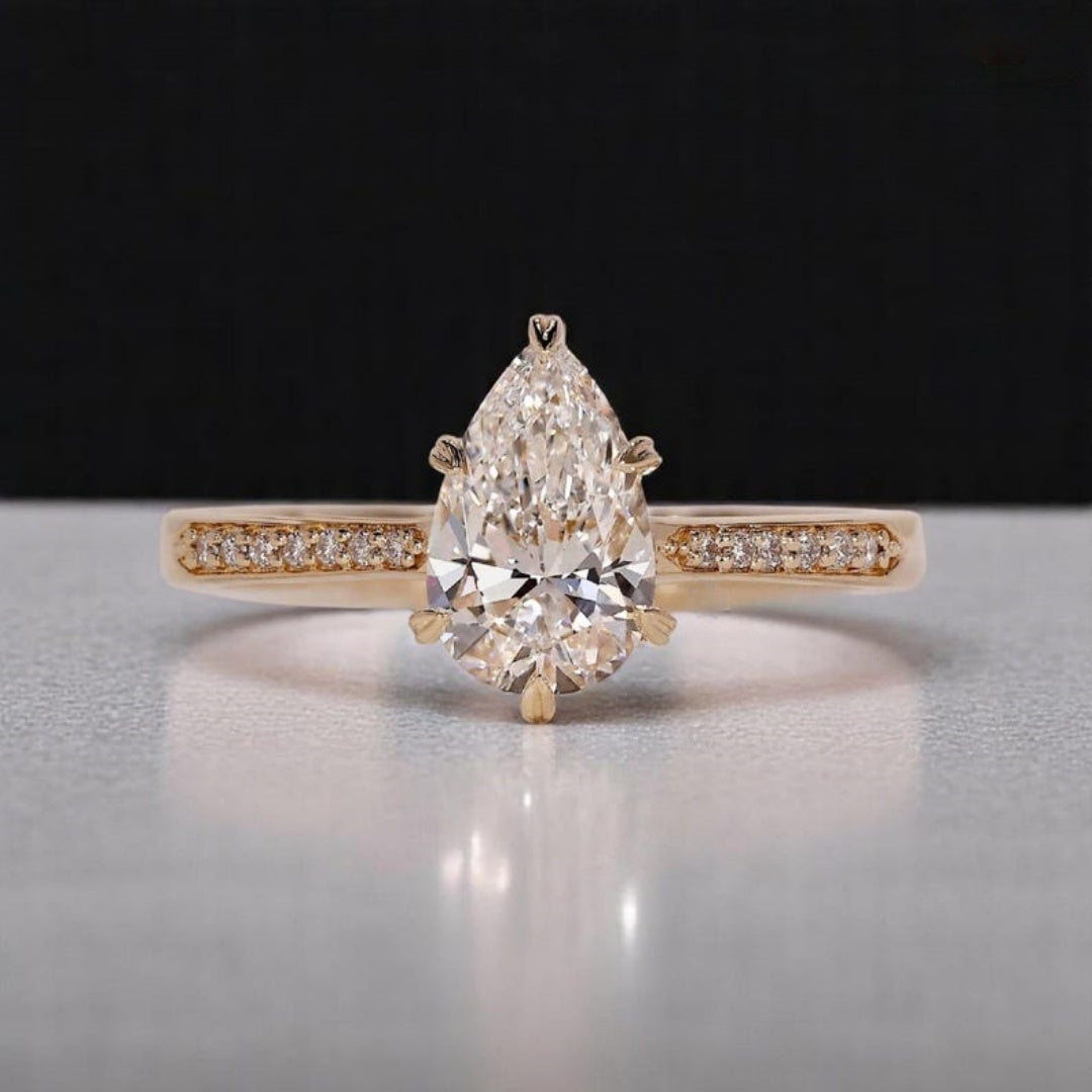 18K Gold Lab Grown Diamond CVD 3CT Pear-Cut Cathedral Setting Wedding Ring