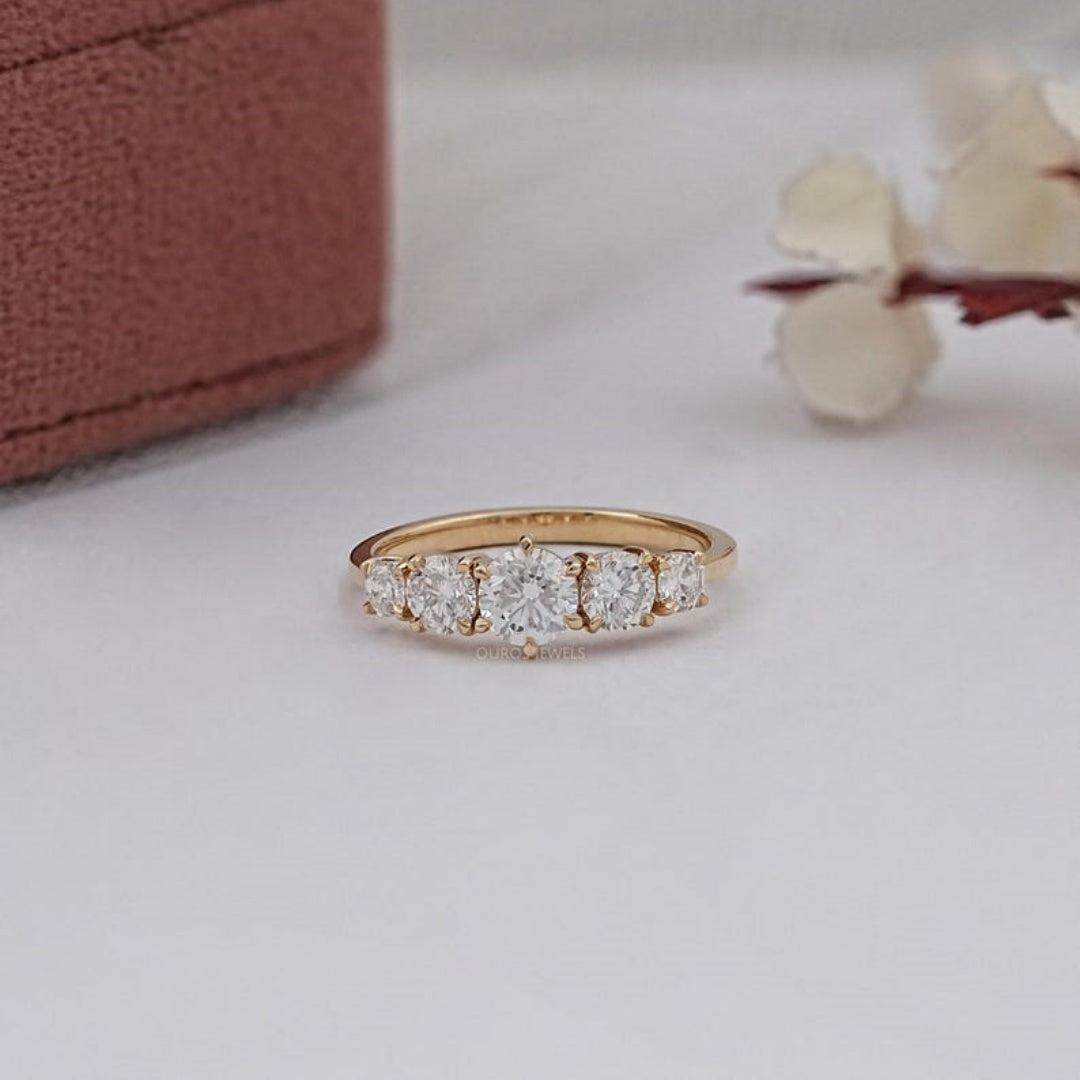 18K Gold Lab Grown Diamond CVD 3CT Round-Cut Five Stone Claw Prong Setting Engagement Ring For Her