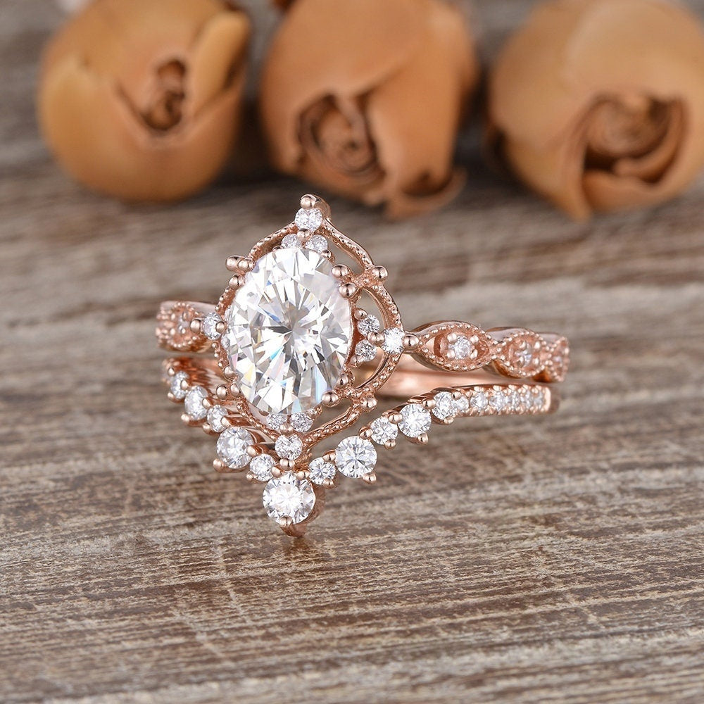 14K Gold Lab Grown Diamond CVD 1.5CT Oval-Cut Art Deco Milgrain Vine Vintage Ring Set