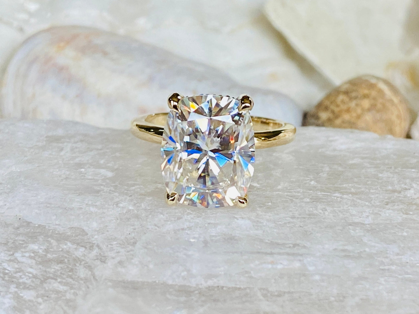 10K Gold Lab Grown Diamond CVD 4CT Cushion-Cut Luxury Engagement Ring
