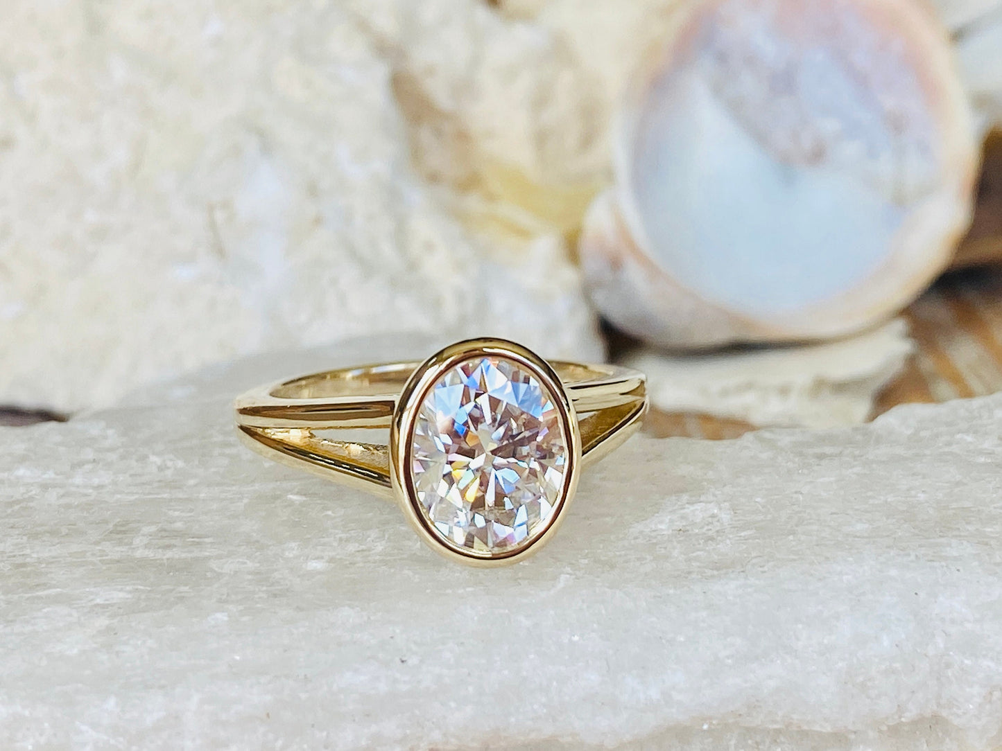 10K Gold Lab Grown Diamond CVD 2CT Oval-Cut Bezel Split Shank Promise Ring