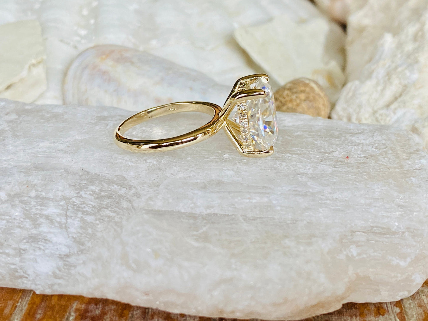18k Gold Lab Grown Diamond CVD 5CT Elongated Cushion-Cut Hidden Halo Engagement Ring