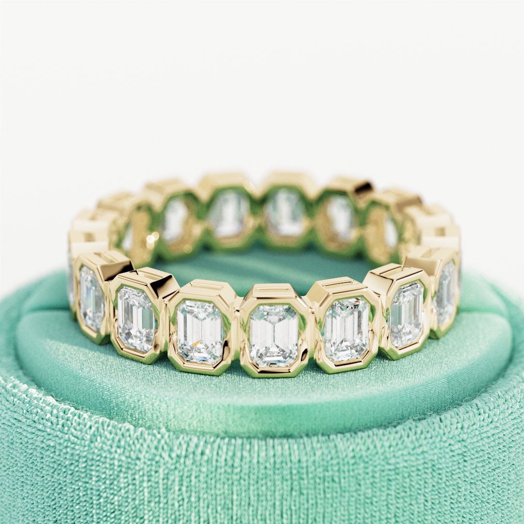 10K Gold Lab Grown Diamond CVD 2CT Emerald-Cut Unique Art Deco Full Eternity Band