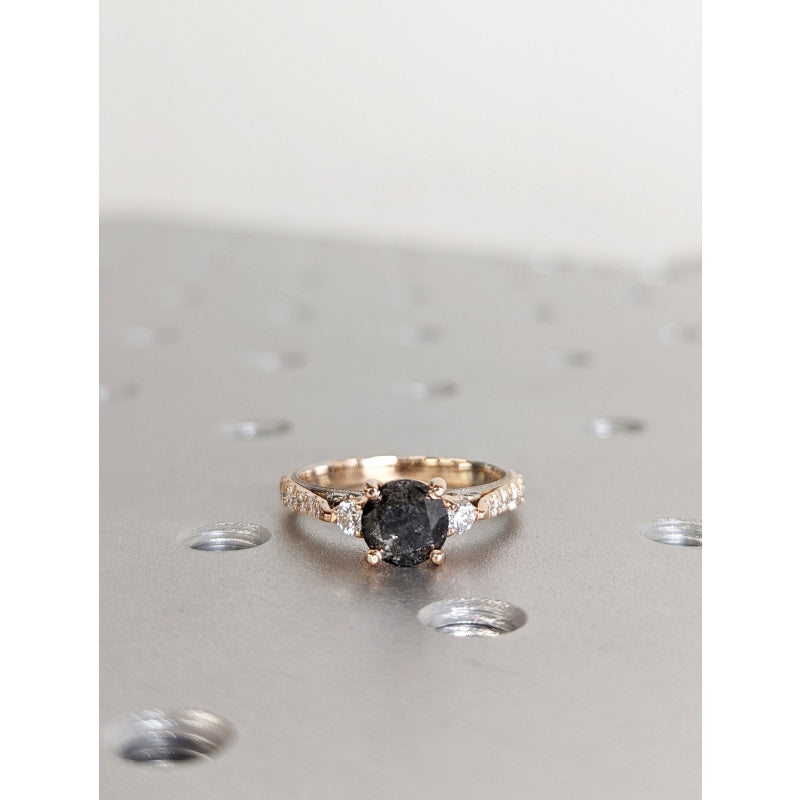 18k Gold Natural Salt Stone 1CT Round-Cut Two Tone Half Eternity Promise Ring