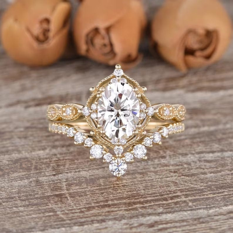 14K Gold Lab Grown Diamond CVD 1.5CT Oval-Cut Art Deco Milgrain Vine Vintage Ring Set