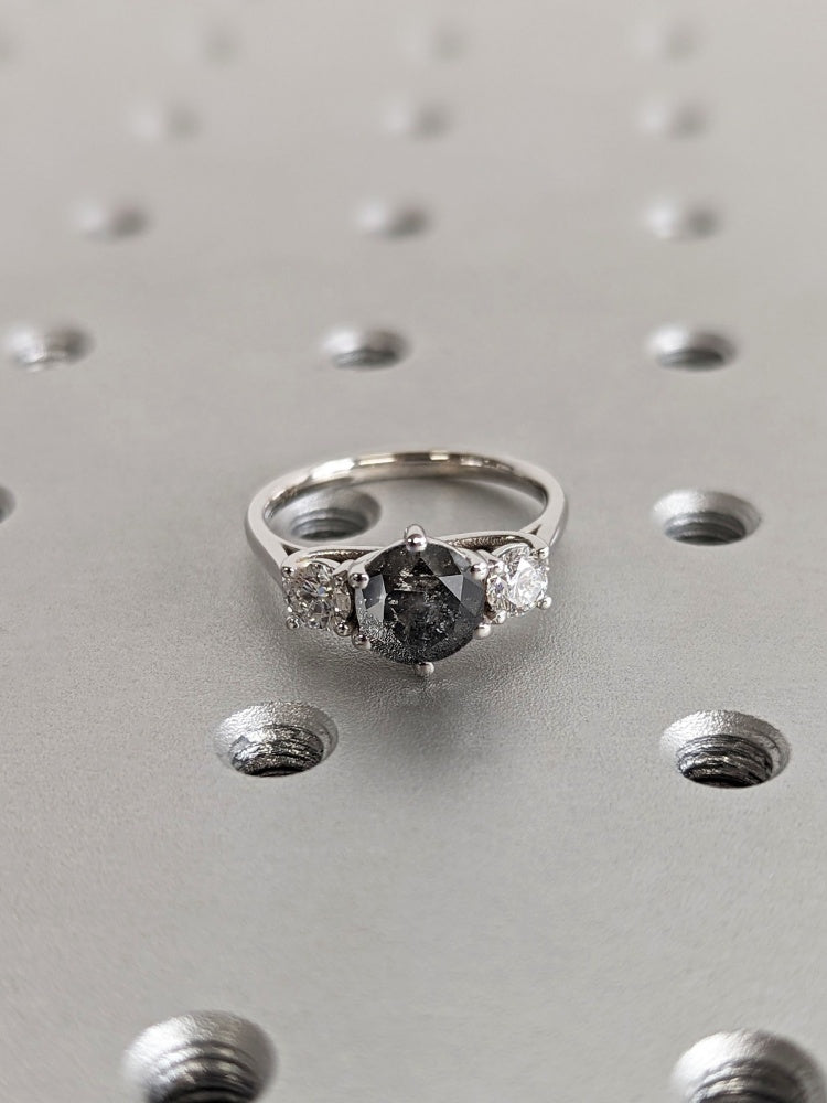 18k Gold Raw Salt and Pepper Diamond 1CT Round-Cut Women Engagement Ring