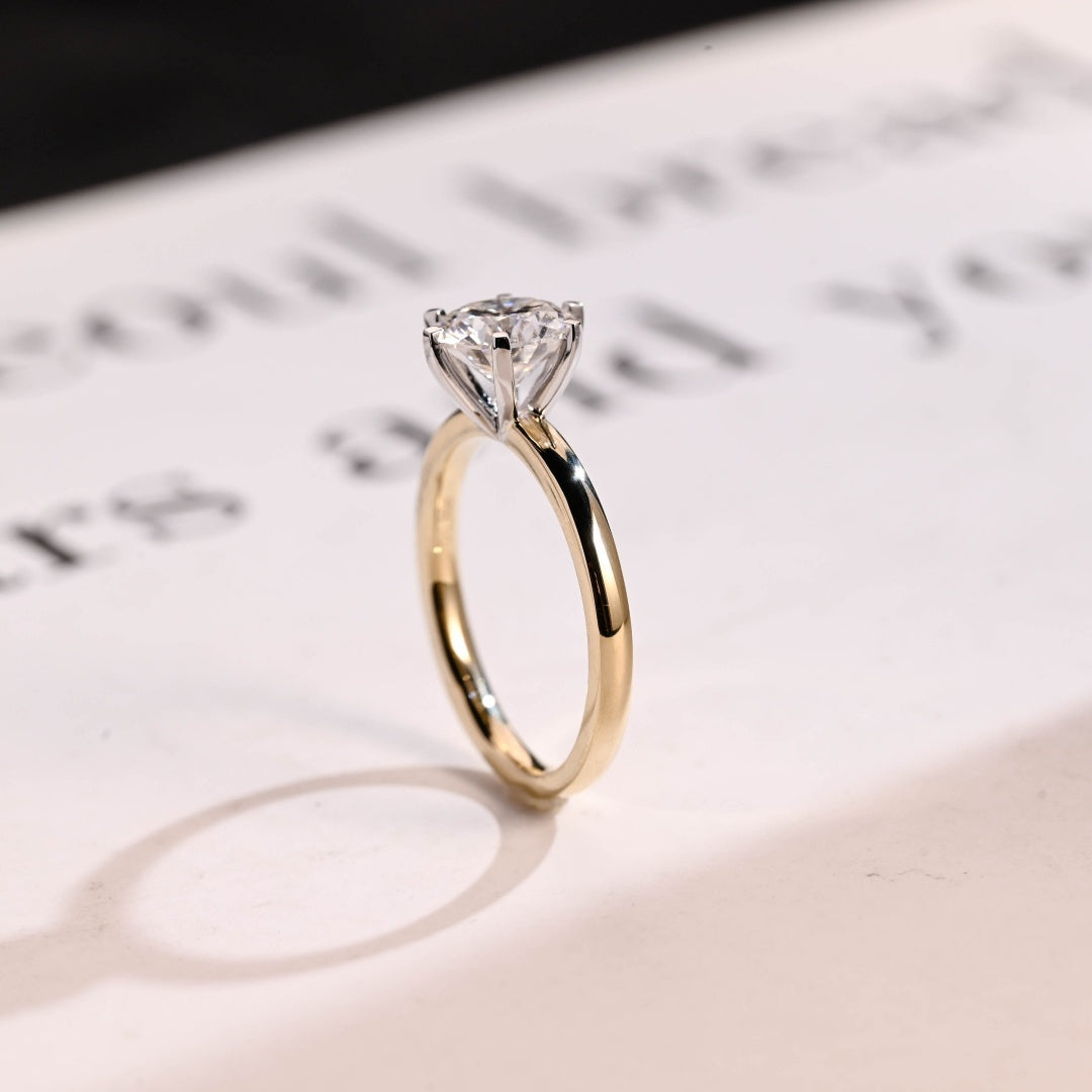 18k Gold Lab Grown Diamond CVD 3CT Round-Cut 6 Prong Classic Ring