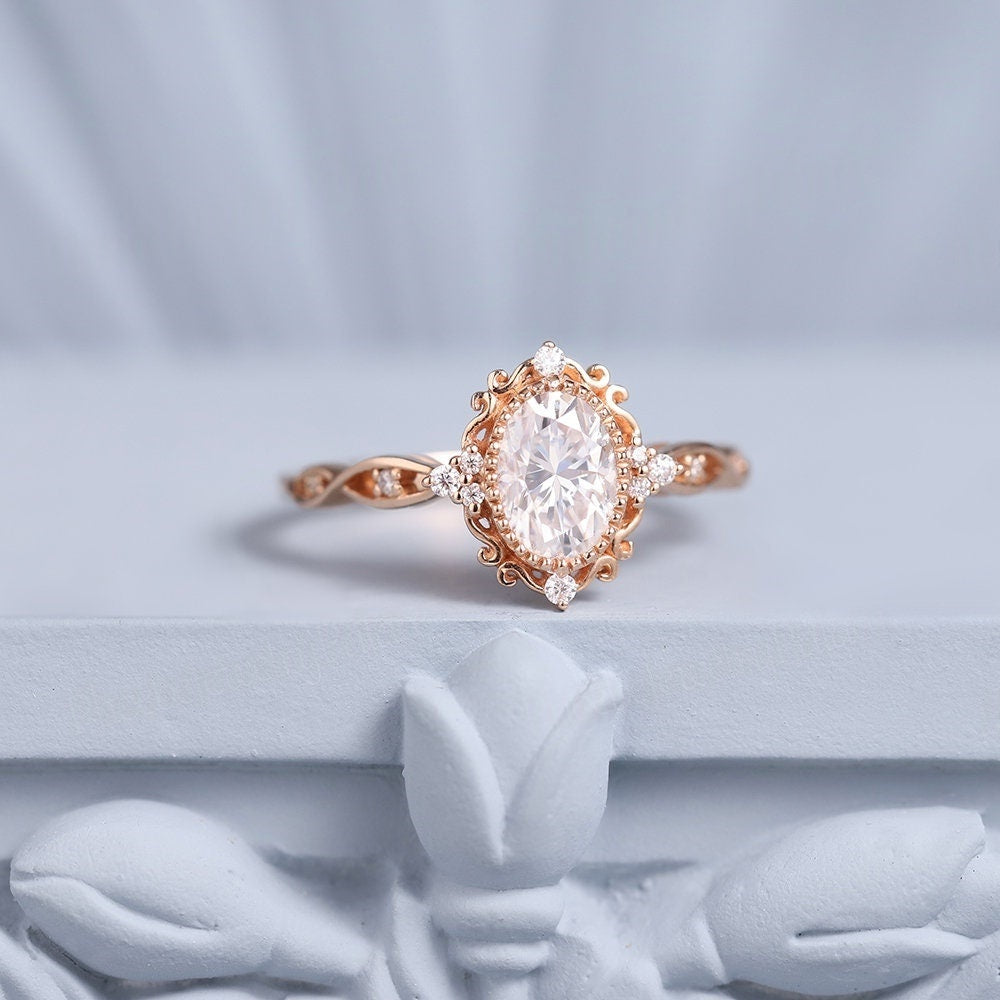 18k Gold Lab Grown Diamond CVD 2CT Oval-Cut Art Deco Filigree Wedding Ring