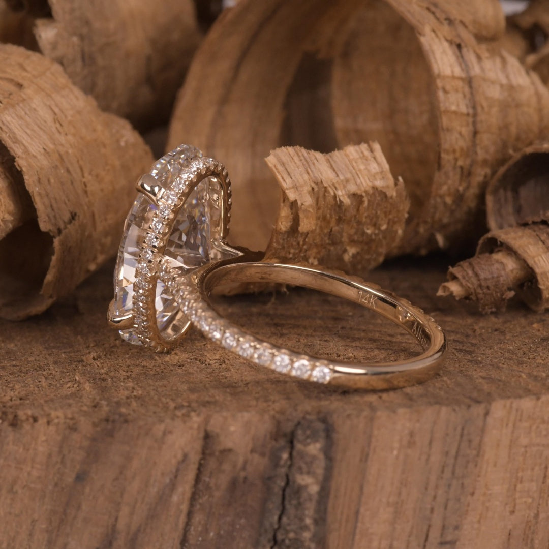 18K Gold Lab Grown Diamond CVD 5CT Oval-Cut Engagement Wedding Ring