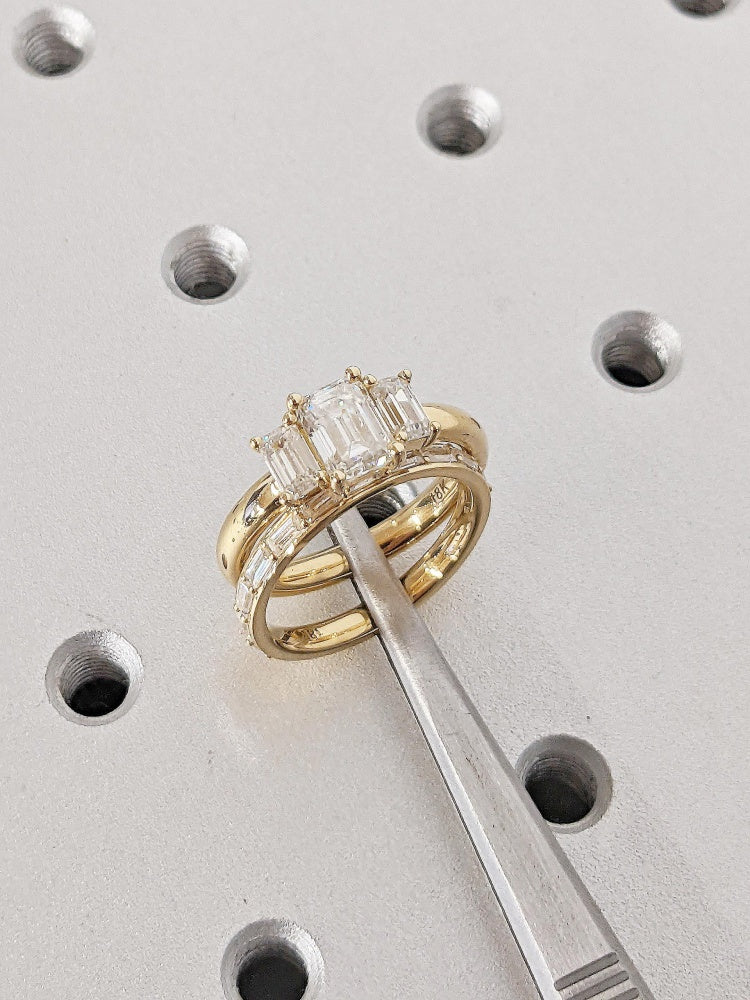18K Gold Lab Grown Diamond CVD 1.5CT Emerald-Cut Engagement Ring Set For Proposal
