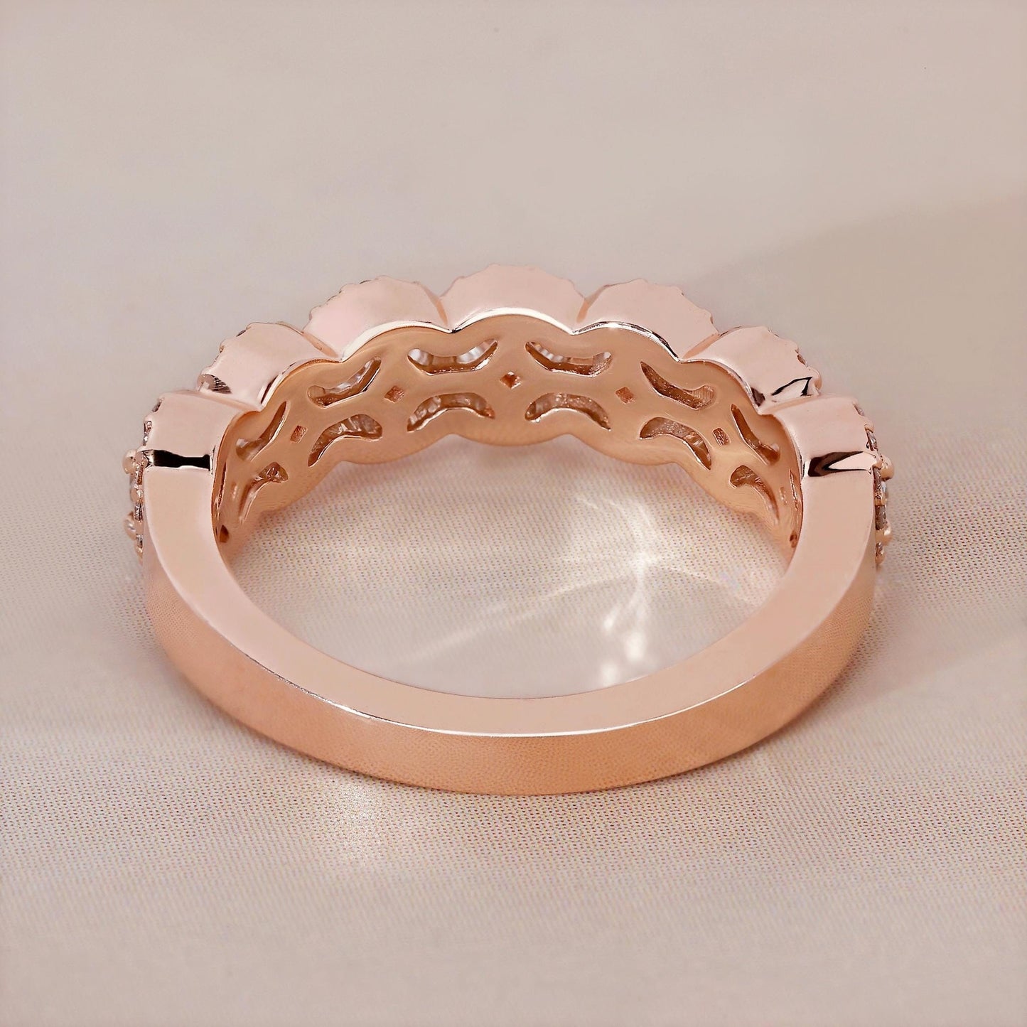 18k Gold Lab Grown Diamond CVD Round-Cut Seven Stone Halo Anniversary Ring