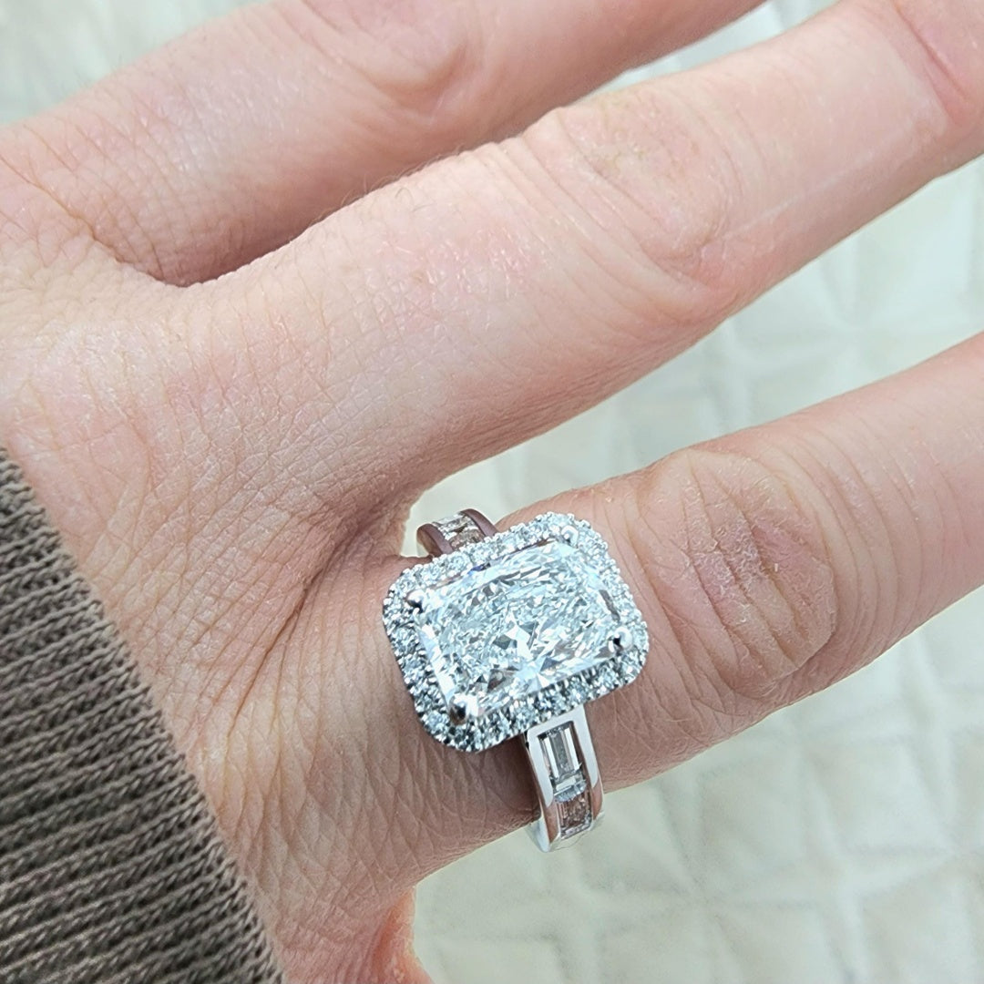 10K Gold Lab Grown Diamond CVD 2.5CT Radiant-Cut Halo Engagement Ring Birthday Gift