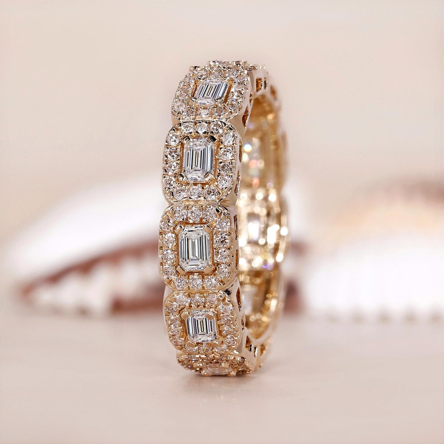 18k Gold Lab Grown Diamond CVD Vintage Halo Anniversary Ring