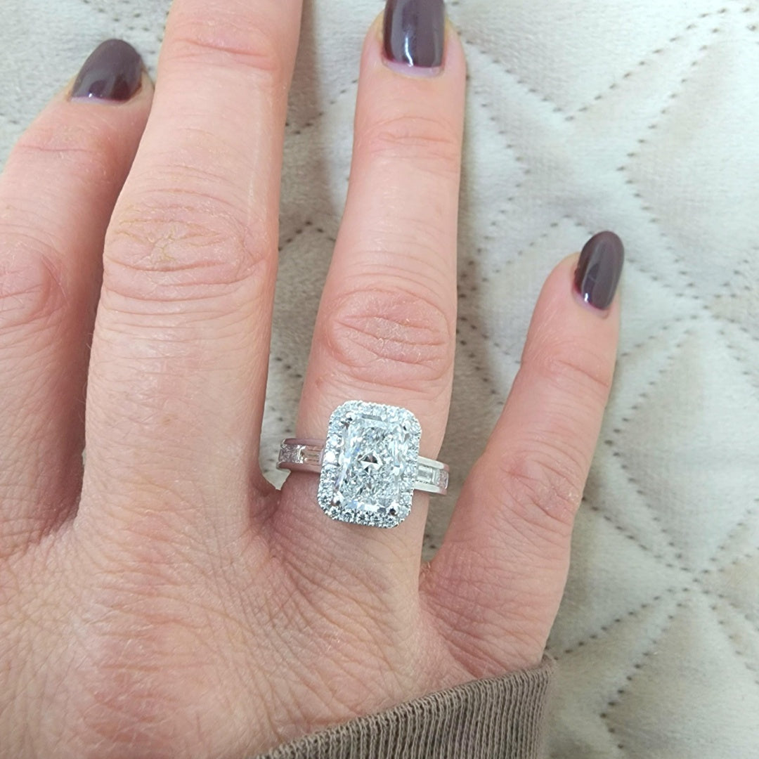 10K Gold Lab Grown Diamond CVD 2.5CT Radiant-Cut Halo Engagement Ring Birthday Gift