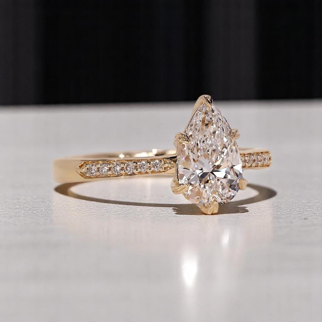 18K Gold Lab Grown Diamond CVD 3CT Pear-Cut Cathedral Setting Wedding Ring