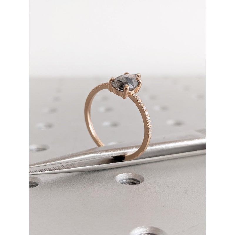 18k Gold Natural Salt Stone 1.5CT Pear-Cut Half Eternity Diamond Ring