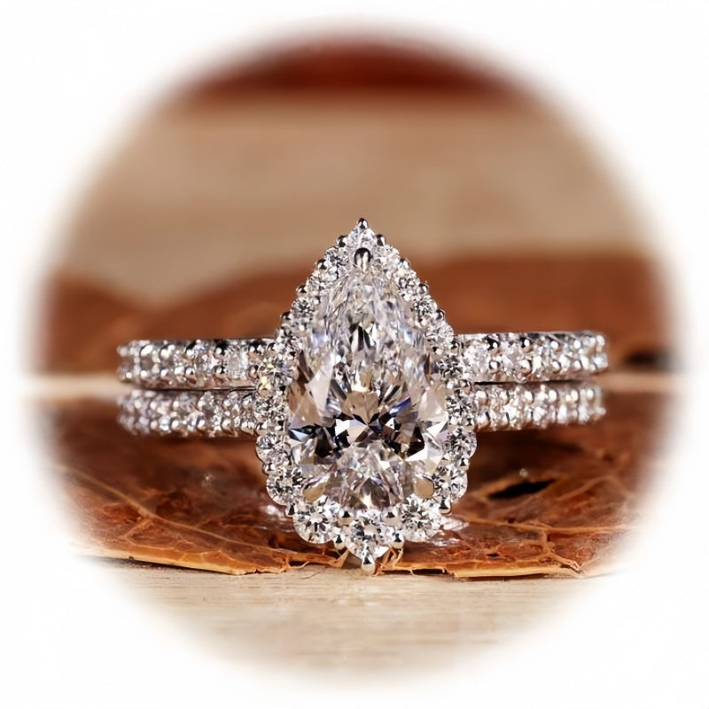 10K Gold Lab Grown Diamond CVD 1CT Pear-Cut Halo Engagement Ring Set