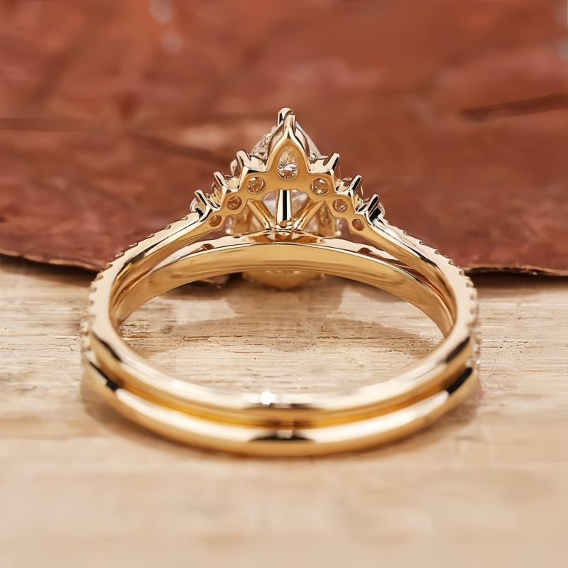 14K Gold Lab Grown Diamond CVD 2CT Pear-Cut Vintage Royal Style Engagement Ring Set