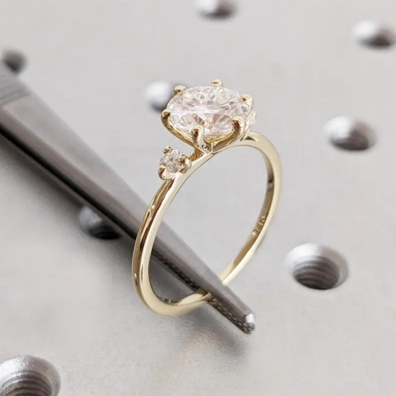 14K Gold Lab Grown Diamond CVD 2CT Round-Cut Six Prong with Side Stone Promise Ring