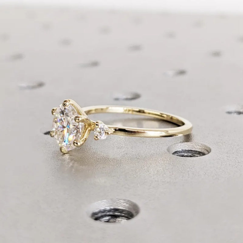 14K Gold Lab Grown Diamond CVD 2CT Round-Cut Six Prong with Side Stone Promise Ring