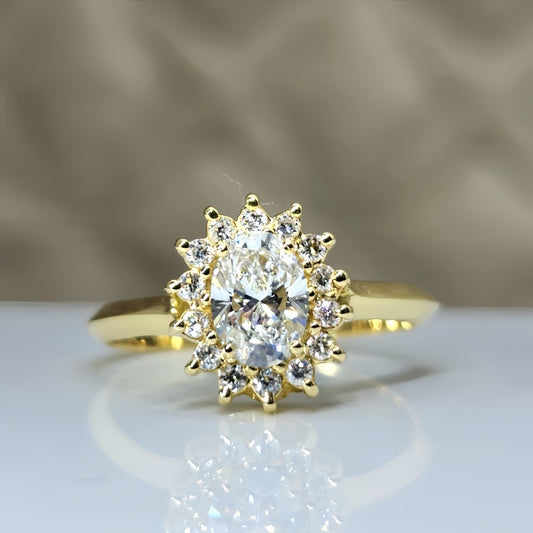14K Gold Lab Grown Diamond CVD 2CT Oval-Cut Sunflower Anniversary Ring For Gift