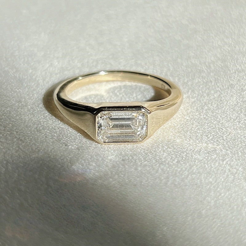 18k Gold Lab Grown Diamond CVD 2CT Emerald-Cut Bezel Set Classic Ring