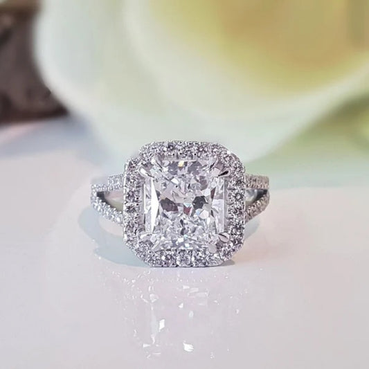 10K Gold Lab Grown Diamond CVD 3CT Radiant-Cut V-shaped Halo Engagement Ring
