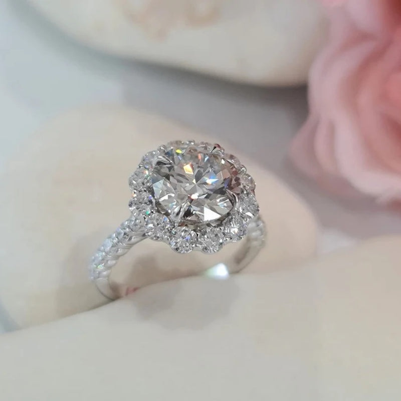 10K Gold Lab Grown Diamond CVD 2CT Round-Cut Vintage Royal Style Promise Ring