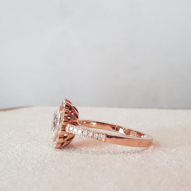 14K Gold Lab Grown Diamond CVD 3CT Oval-Cut Vintage Sunburst Halo Wedding Ring