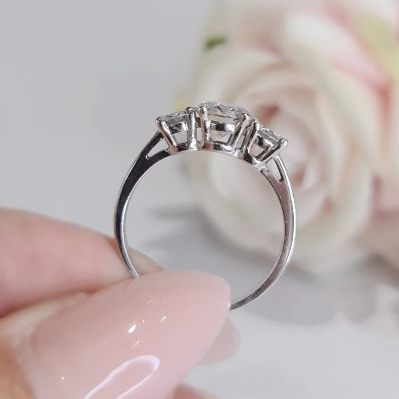 14K Gold Lab Grown Diamond CVD 1.5CT Round-Cut Three Stone Promise Ring