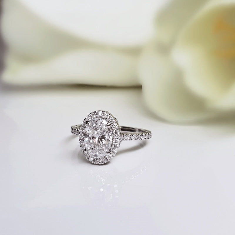 10K Gold Lab Grown Diamond CVD 2CT Oval-Cut Halo Classic Design Promise Ring