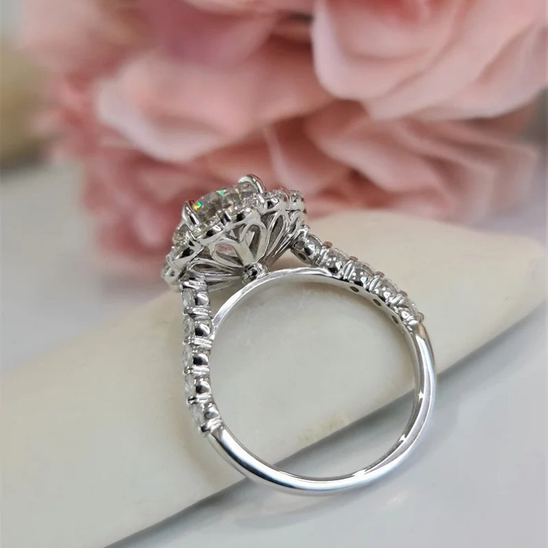10K Gold Lab Grown Diamond CVD 2CT Round-Cut Vintage Royal Style Promise Ring