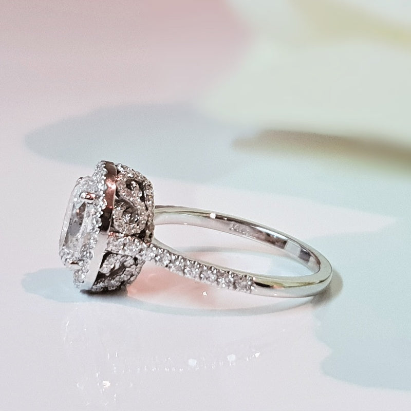 10K Gold Lab Grown Diamond CVD 2CT Oval-Cut Halo Classic Design Promise Ring