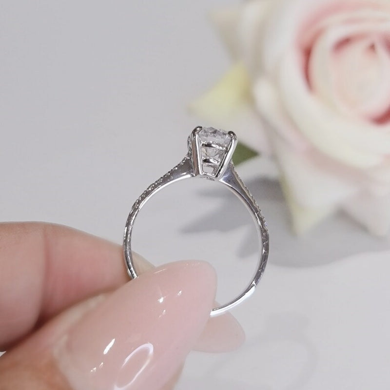 10K Gold Lab Grown Diamond CVD 1CT Round-Cut Four Prong Simple and Stylish Promise Ring